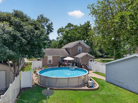 Tiny photo for 702 Pearl Street, Ottawa, IL 61350 (MLS # 12698930)