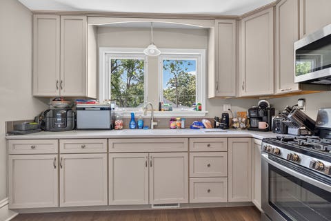 Tiny photo for 702 Pearl Street, Ottawa, IL 61350 (MLS # 12698930)