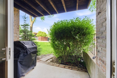 Tiny photo for 1080 Knoll Lane #107, Hoffman Estates, IL 60169 (MLS # 12768589)