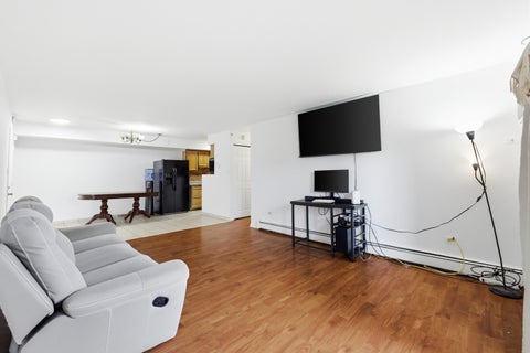 Tiny photo for 1080 Knoll Lane #107, Hoffman Estates, IL 60169 (MLS # 12768589)