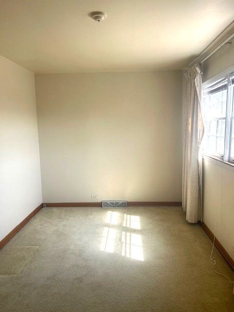 Tiny photo for 108 E Burlington Street #B, Riverside, IL 60546 (MLS # 12596884)