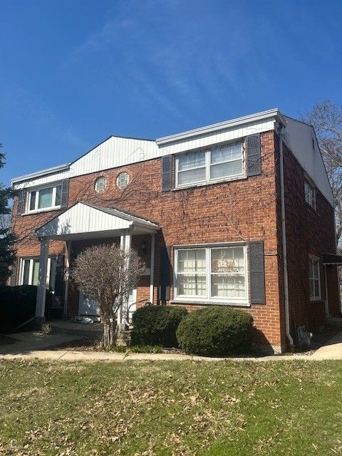 Photo of 108 E Burlington Street #B, Riverside, IL 60546 (MLS # 12596884)