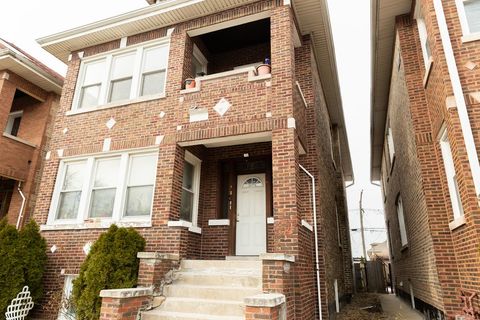 5752 S Whipple Street Chicago IL 60629