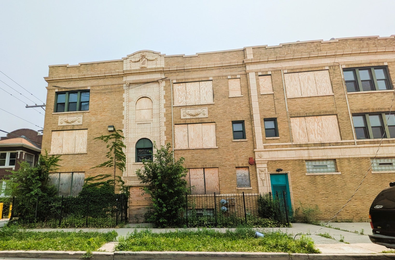 7850-7851 S CONSTANCE Avenue