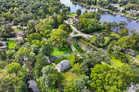 Tiny photo for 2225 Lagoon Drive, Fox River Grove, IL 60021 (MLS # 12788554)