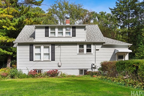 Tiny photo for 2225 Lagoon Drive, Fox River Grove, IL 60021 (MLS # 12788554)