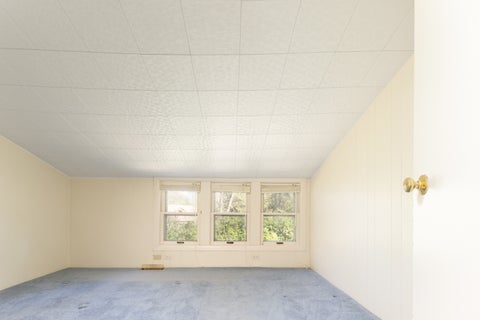 Tiny photo for 2225 Lagoon Drive, Fox River Grove, IL 60021 (MLS # 12788554)