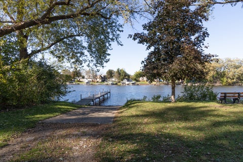 Tiny photo for 2225 Lagoon Drive, Fox River Grove, IL 60021 (MLS # 12788554)