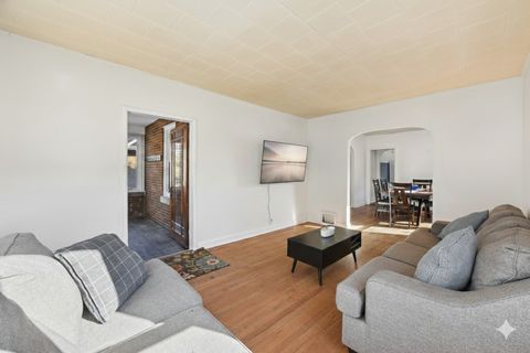 Tiny photo for 427 S Cornell Avenue, Villa Park, IL 60181 (MLS # 12565415)