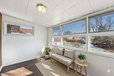 Tiny photo for 427 S Cornell Avenue, Villa Park, IL 60181 (MLS # 12565415)