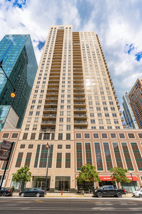 Photo of 1111 S Wabash Avenue #2501, Chicago, IL 60605 (MLS # 12642263)