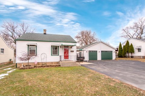 Photo of 1818 E Washington Street, Joliet, IL 60433 (MLS # 12536377)