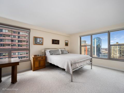 Tiny photo for 2970 N Lake Shore Drive #14A, Chicago, IL 60657 (MLS # 12587492)