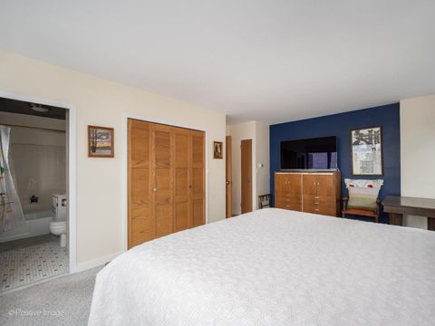 Tiny photo for 2970 N Lake Shore Drive #14A, Chicago, IL 60657 (MLS # 12587492)
