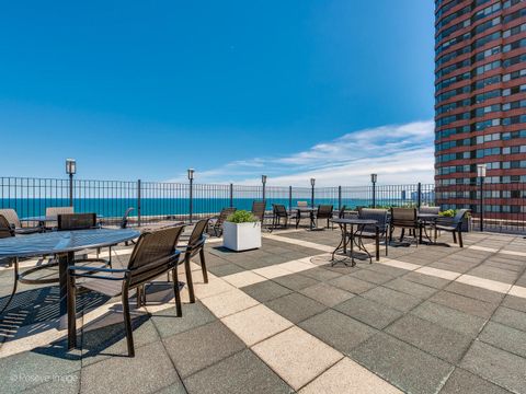 Tiny photo for 2970 N Lake Shore Drive #14A, Chicago, IL 60657 (MLS # 12587492)