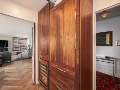 Tiny photo for 2970 N Lake Shore Drive #14A, Chicago, IL 60657 (MLS # 12587492)