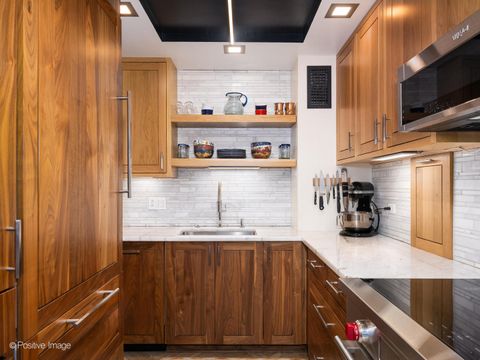 Tiny photo for 2970 N Lake Shore Drive #14A, Chicago, IL 60657 (MLS # 12587492)