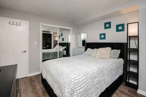 Tiny photo for 3950 N Lake Shore Drive #1811, Chicago, IL 60613 (MLS # 12553039)