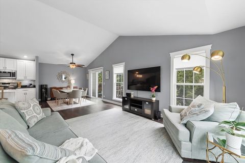 Tiny photo for 1101 Stillwater Road #1101, Elgin, IL 60120 (MLS # 12614152)