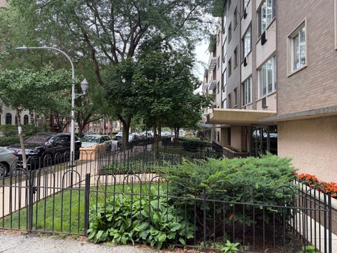 Tiny photo for 539 W Stratford Place #506, Chicago, IL 60657 (MLS # 12723786)