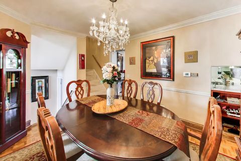 Tiny photo for 1 Maple Tree Court, Elmhurst, IL 60126 (MLS # 12634221)
