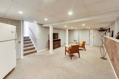 Tiny photo for 1 Maple Tree Court, Elmhurst, IL 60126 (MLS # 12634221)