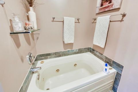 Tiny photo for 1 Maple Tree Court, Elmhurst, IL 60126 (MLS # 12634221)