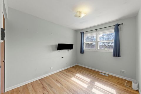 Tiny photo for 2308 Crabtree Avenue, Woodridge, IL 60517 (MLS # 12619401)