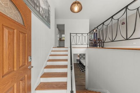 Tiny photo for 2308 Crabtree Avenue, Woodridge, IL 60517 (MLS # 12619401)