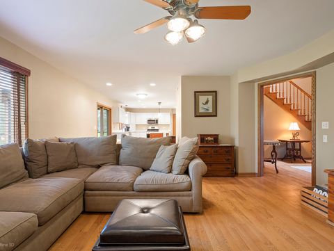 Tiny photo for 904 Glen Oak Drive, Sleepy Hollow, IL 60118 (MLS # 12633554)