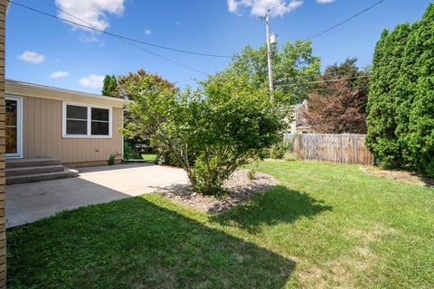 Tiny photo for 2811 30TH Avenue, Rock Island, IL 61201 (MLS # 12696210)