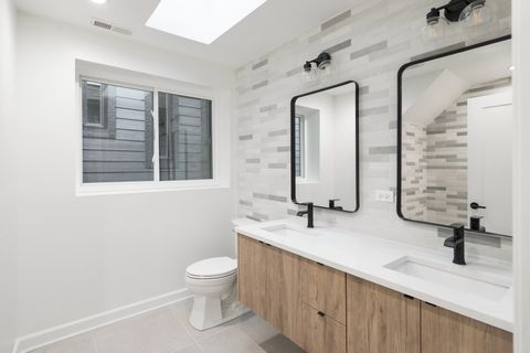 Tiny photo for 2854 N Francisco Avenue, Chicago, IL 60618 (MLS # 12599333)