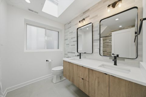 Tiny photo for 2854 N Francisco Avenue, Chicago, IL 60618 (MLS # 12599333)