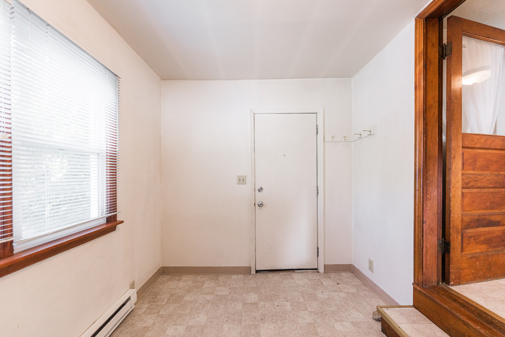 512 N 6th Street 2nd-Floor