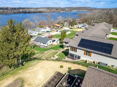 Tiny photo for 124 5th Street, Fulton, IL 61252 (MLS # 12617493)