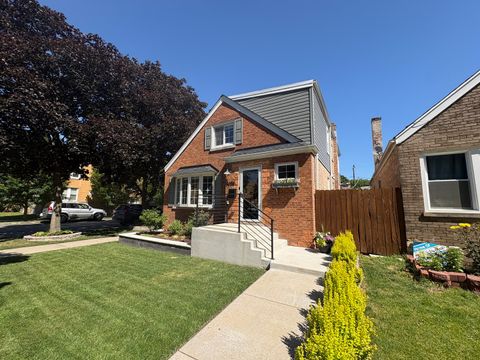 Photo of 5058 W Wrightwood Avenue, Chicago, IL 60639 (MLS # 12670959)