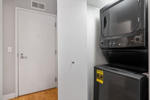 Tiny photo for 565 W Quincy Street #1202, Chicago, IL 60661 (MLS # 12512894)