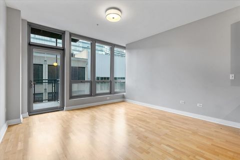 Tiny photo for 565 W Quincy Street #1202, Chicago, IL 60661 (MLS # 12512894)