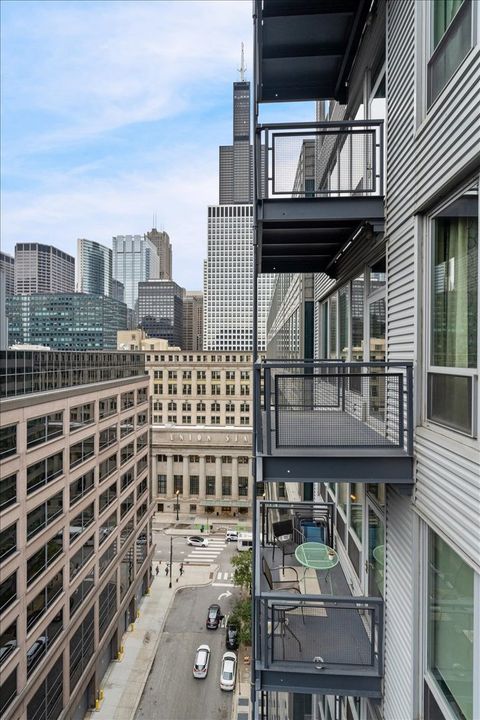 Tiny photo for 565 W Quincy Street #1202, Chicago, IL 60661 (MLS # 12512894)