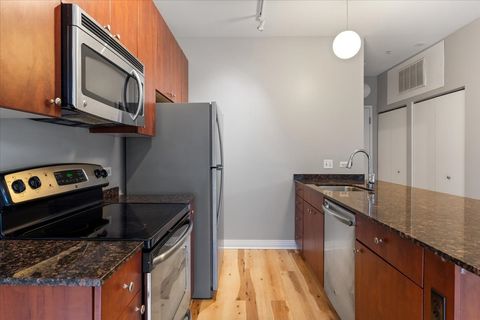 Tiny photo for 565 W Quincy Street #1202, Chicago, IL 60661 (MLS # 12512894)