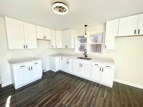 Tiny photo for 8312 S Phillips Avenue, Chicago, IL 60617 (MLS # 12712719)