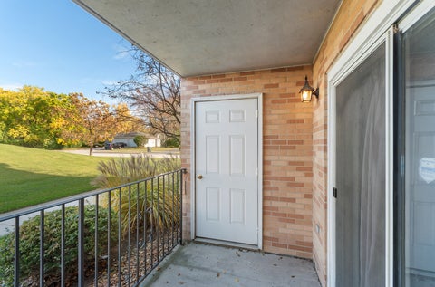 Tiny photo for 18302 Robin Lane #D1, Homewood, IL 60430 (MLS # 12749113)