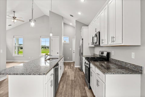 Tiny photo for 3 Dogwood Way, Ottawa, IL 61350 (MLS # 12711562)