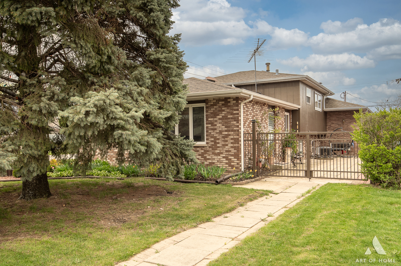 8356 Oak Park Avenue