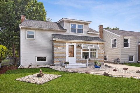 Tiny photo for 4409 Center Avenue, Lyons, IL 60534 (MLS # 12673281)