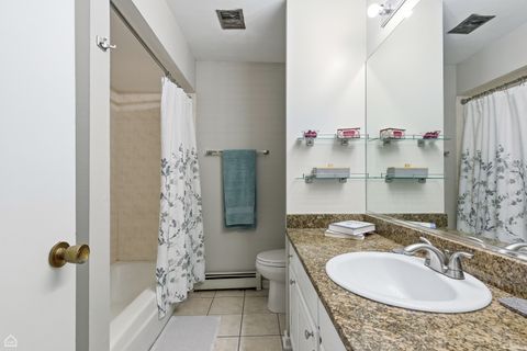 Tiny photo for 6619 N Sheridan Road #401, Chicago, IL 60626 (MLS # 12520831)