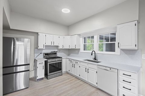 Tiny photo for 43 S Cedar Street, Palatine, IL 60067 (MLS # 12674837)