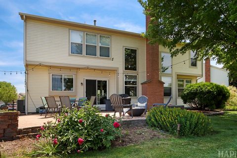 Tiny photo for 10 Hithergreen Court, Algonquin, IL 60102 (MLS # 12695643)