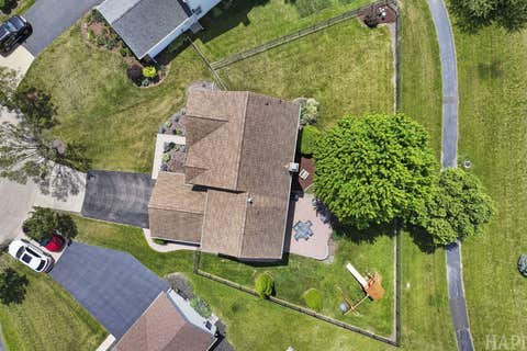 Tiny photo for 10 Hithergreen Court, Algonquin, IL 60102 (MLS # 12695643)