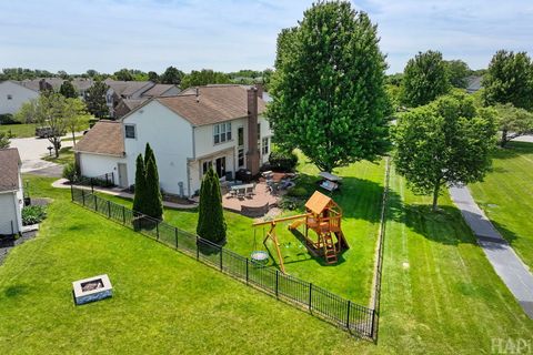 Tiny photo for 10 Hithergreen Court, Algonquin, IL 60102 (MLS # 12695643)